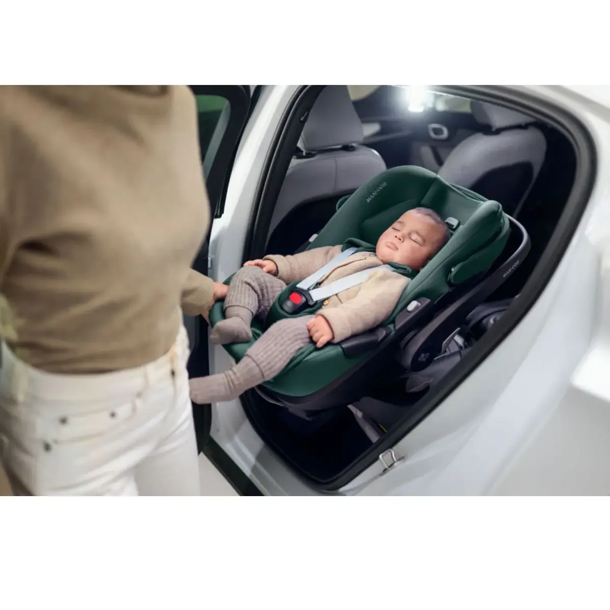 Maxi Cosi Pebble SlideTech Tam Yatabilen Oto Koltuğu 0-13 Kg Essential Black