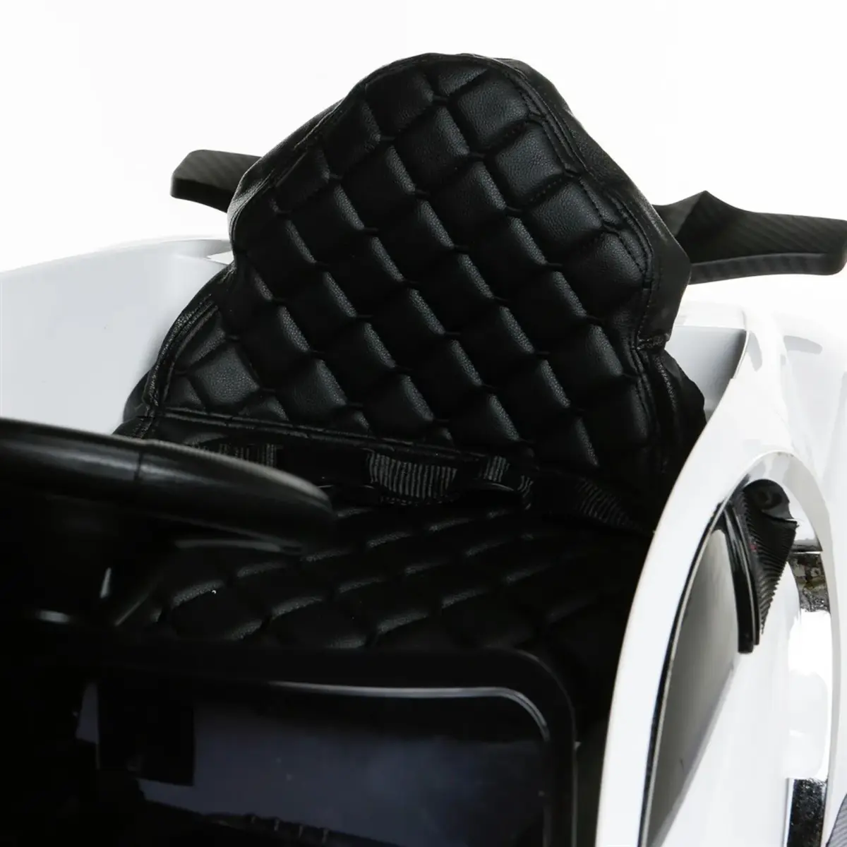 Babyhope Bugo Drive Akülü Araba 12 Volt Beyaz
