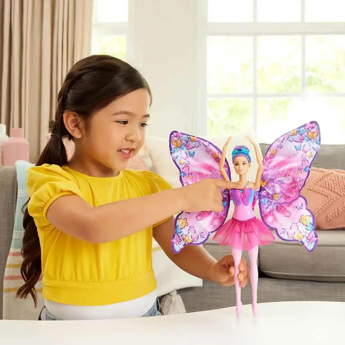Barbie Kelebek Dansçı Bebek