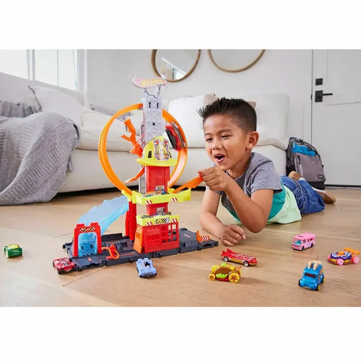 Hot Wheels Çember Pistli İftaiye İstasyonu